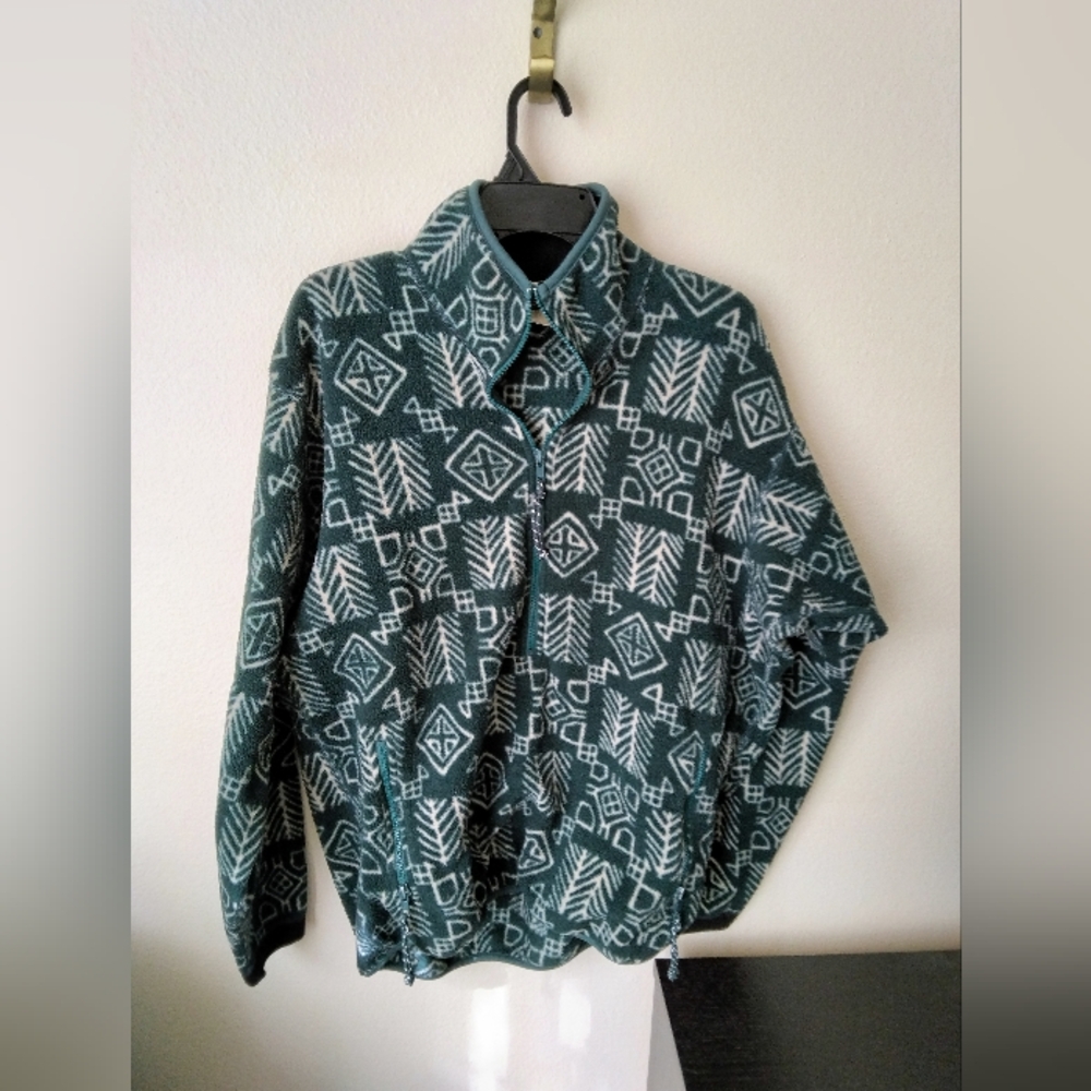 REI Green and White Patterned Fleece Jacket